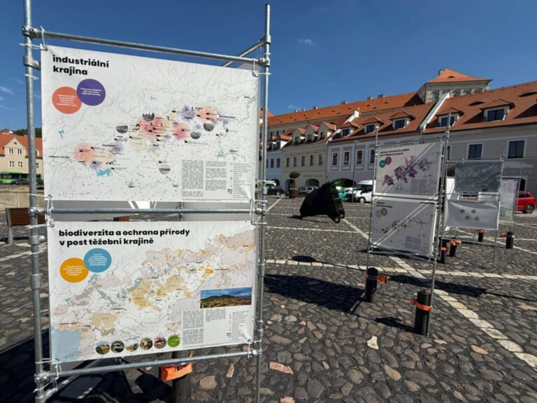 Rok 2025 s výstavou Obraz pánve: krajina v proměně